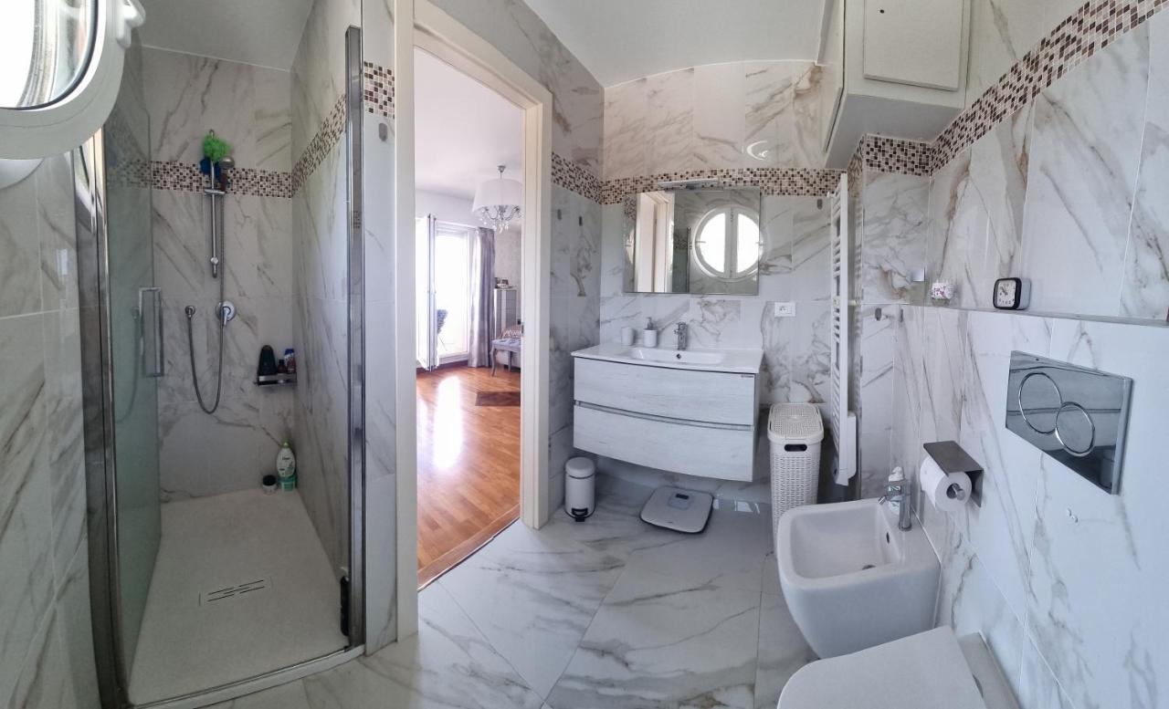 Dernier Etage D'une Maison *