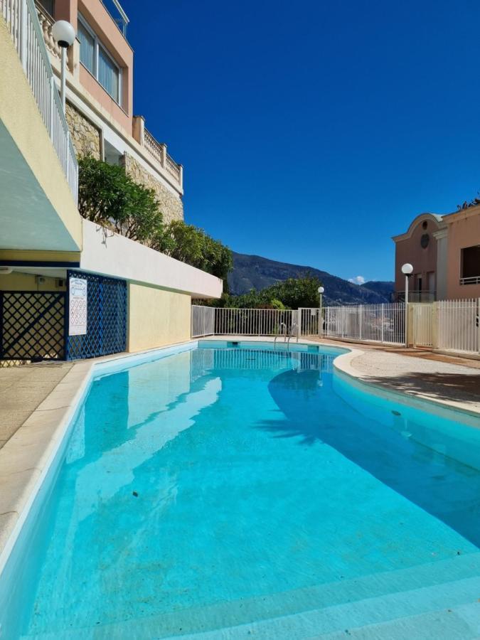 Homestay Dernier Etage D'une Maison Roquebrune-Cap-Martin